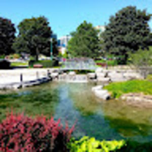 Meet your Posher, Memoona